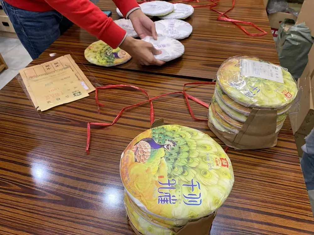 普洱回收大益普洱茶2018年生茶熟茶图2